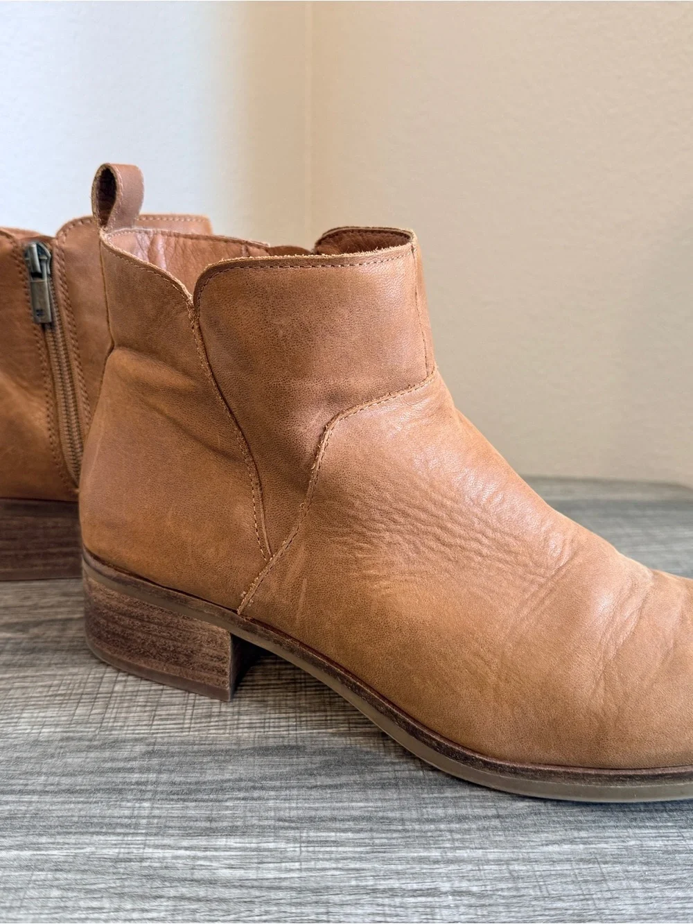 Women’s Lucky Brand Tan Leather Ankle Boots - Classic Chelsea Style